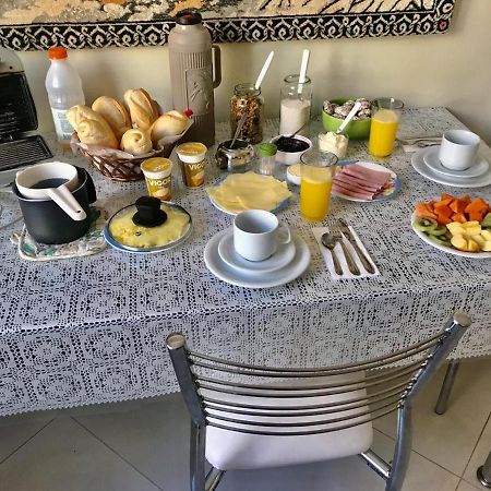 Homestay 3 - Avenida Carlos Gomes Porto Alegre Eksteriør bilde